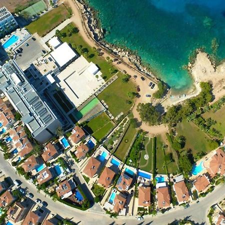 Amber - Coralli Beachfront Apartment Protaras Bagian luar foto