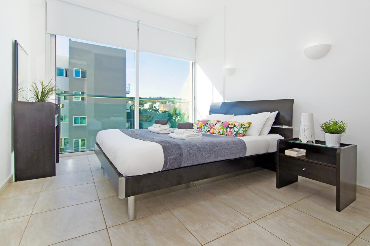Amber - Coralli Beachfront Apartment Protaras Bagian luar foto