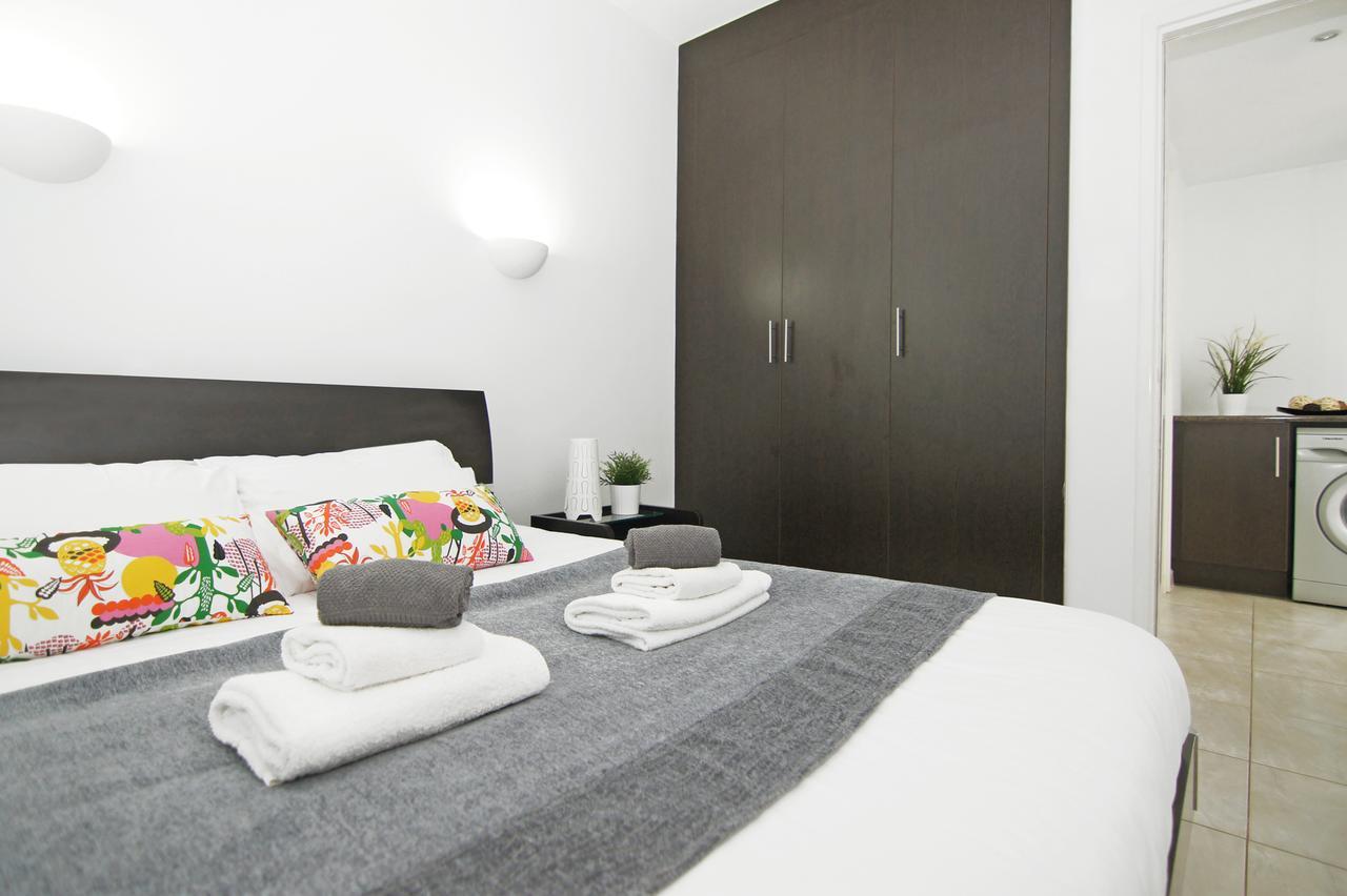 Amber - Coralli Beachfront Apartment Protaras Bagian luar foto